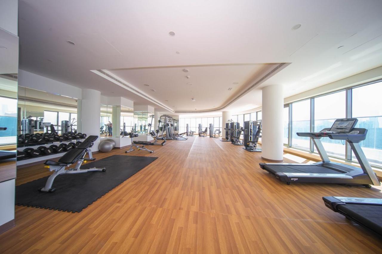 Elegant 2Br View With Rooftop Pool The Bay ดูไบ ภายนอก รูปภาพ