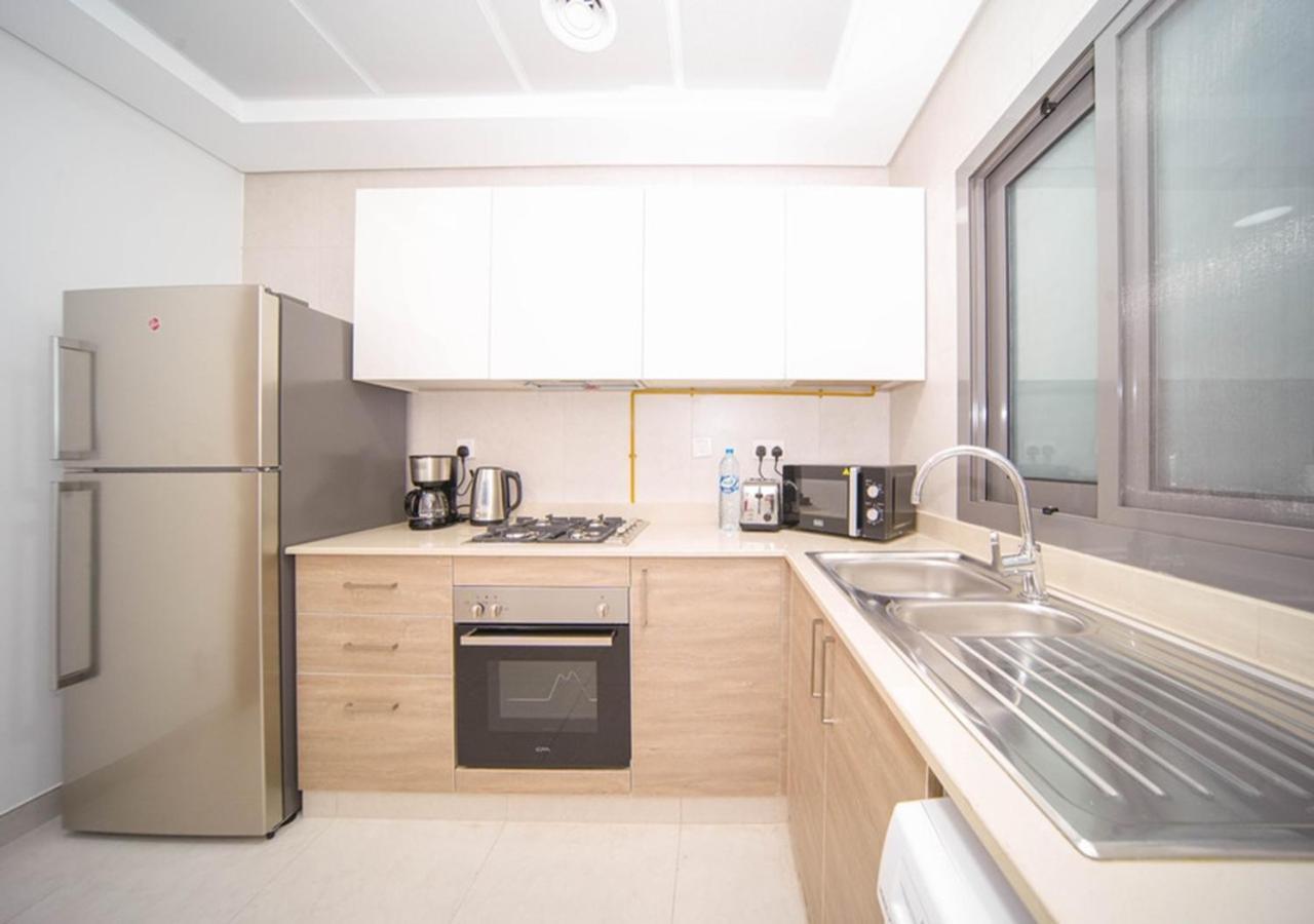 Elegant 2Br View With Rooftop Pool The Bay ดูไบ ภายนอก รูปภาพ