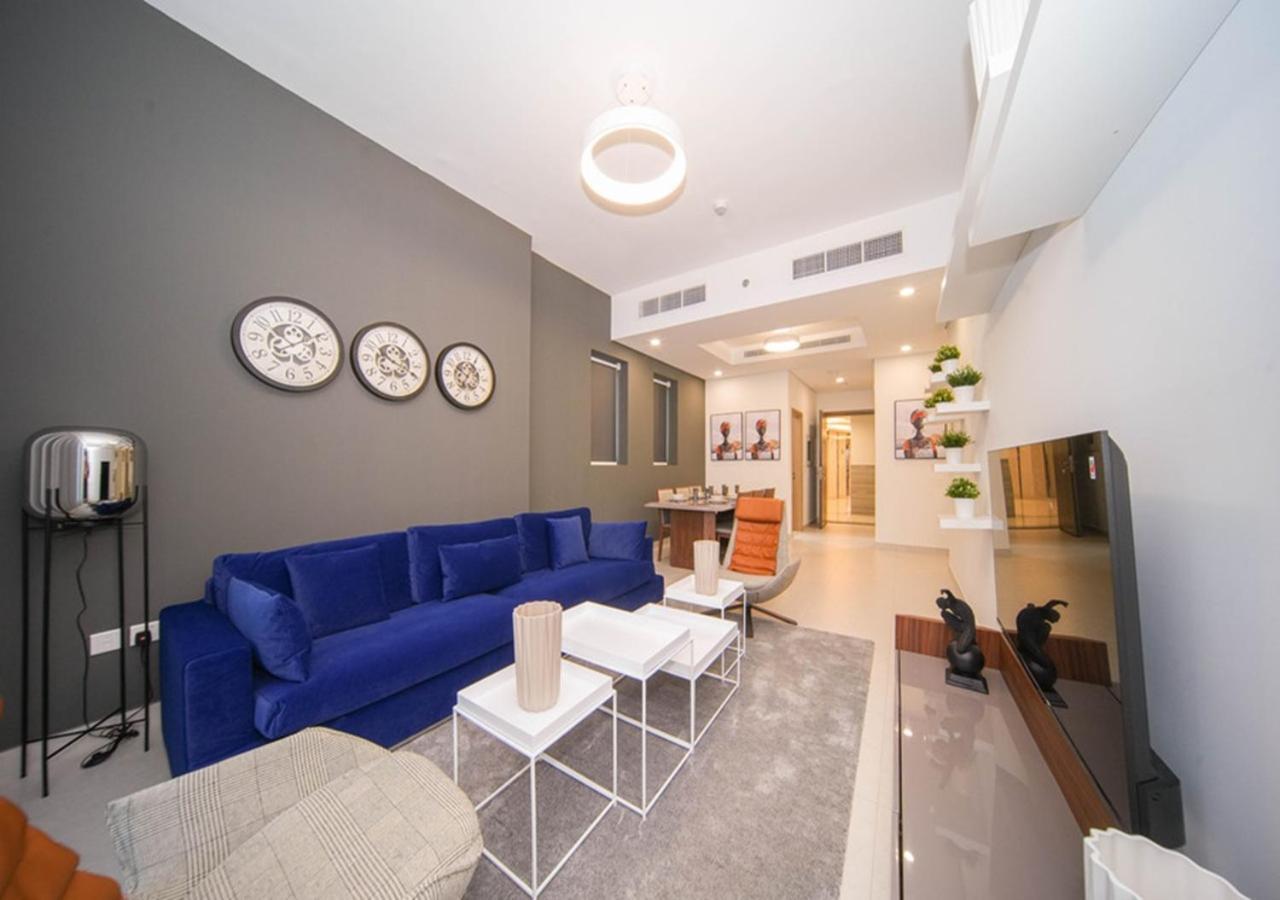 Elegant 2Br View With Rooftop Pool The Bay ดูไบ ภายนอก รูปภาพ