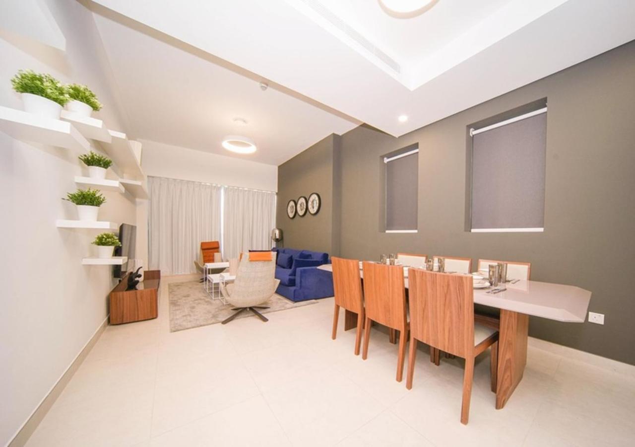 Elegant 2Br View With Rooftop Pool The Bay ดูไบ ภายนอก รูปภาพ