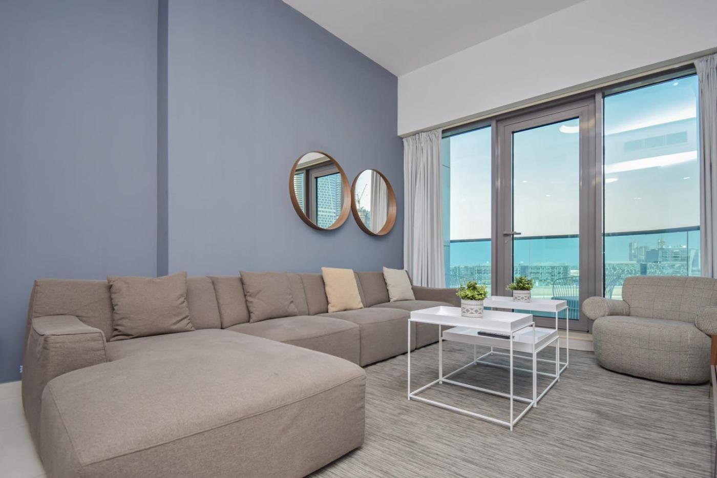 Elegant 2Br View With Rooftop Pool The Bay ดูไบ ภายนอก รูปภาพ